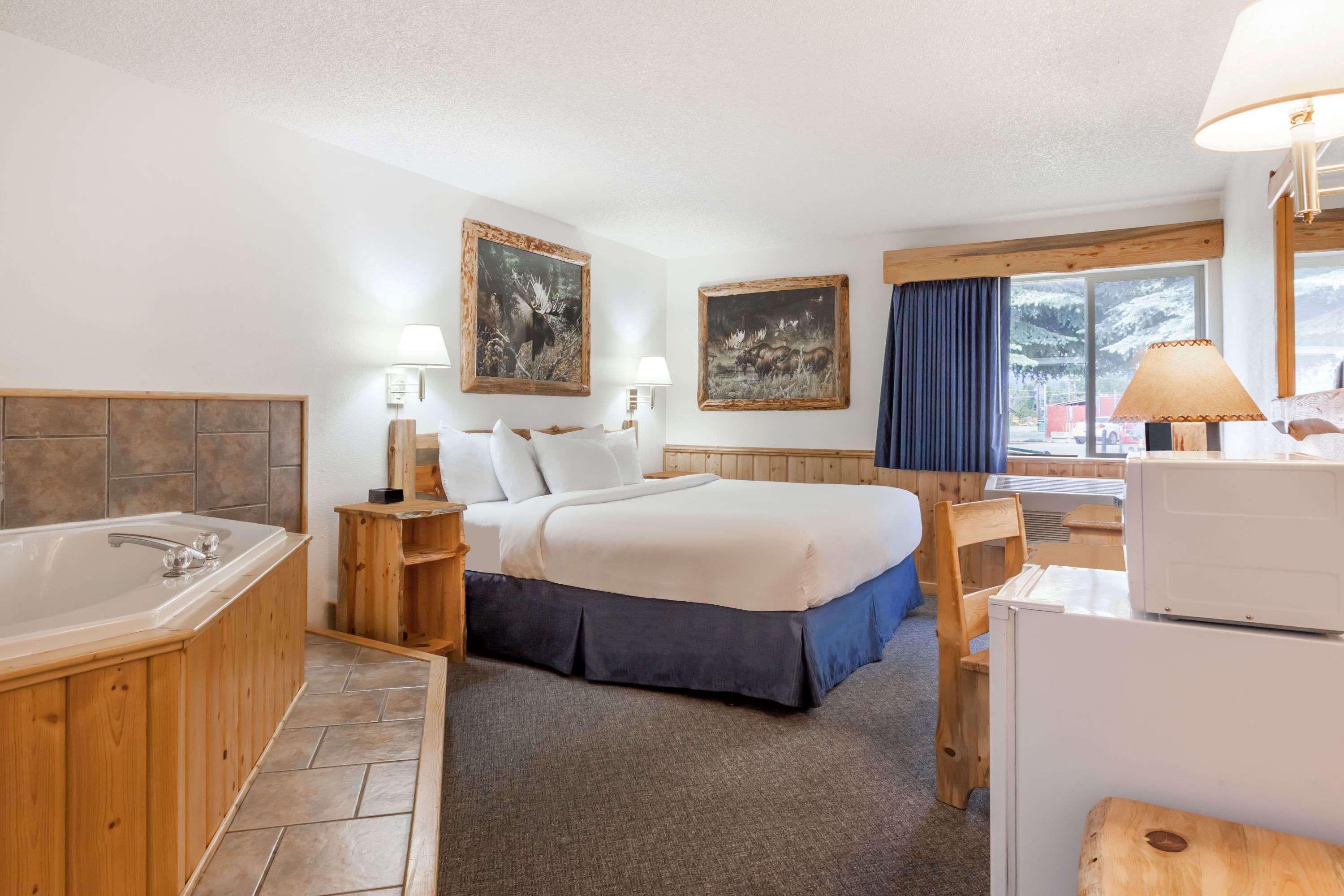 Days Inn By Wyndham Sandpoint Ponderay Buitenkant foto